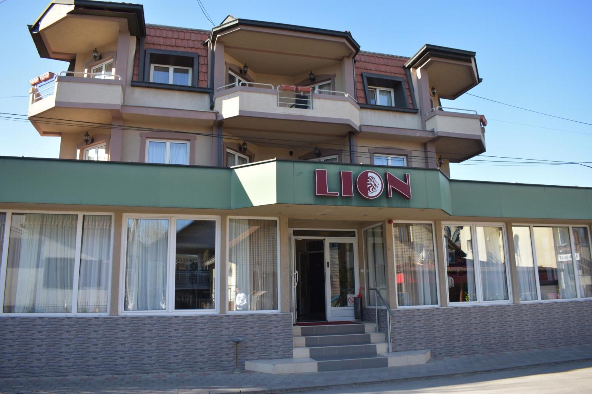 Garni Hotel Lion 야고디나 외부 사진
