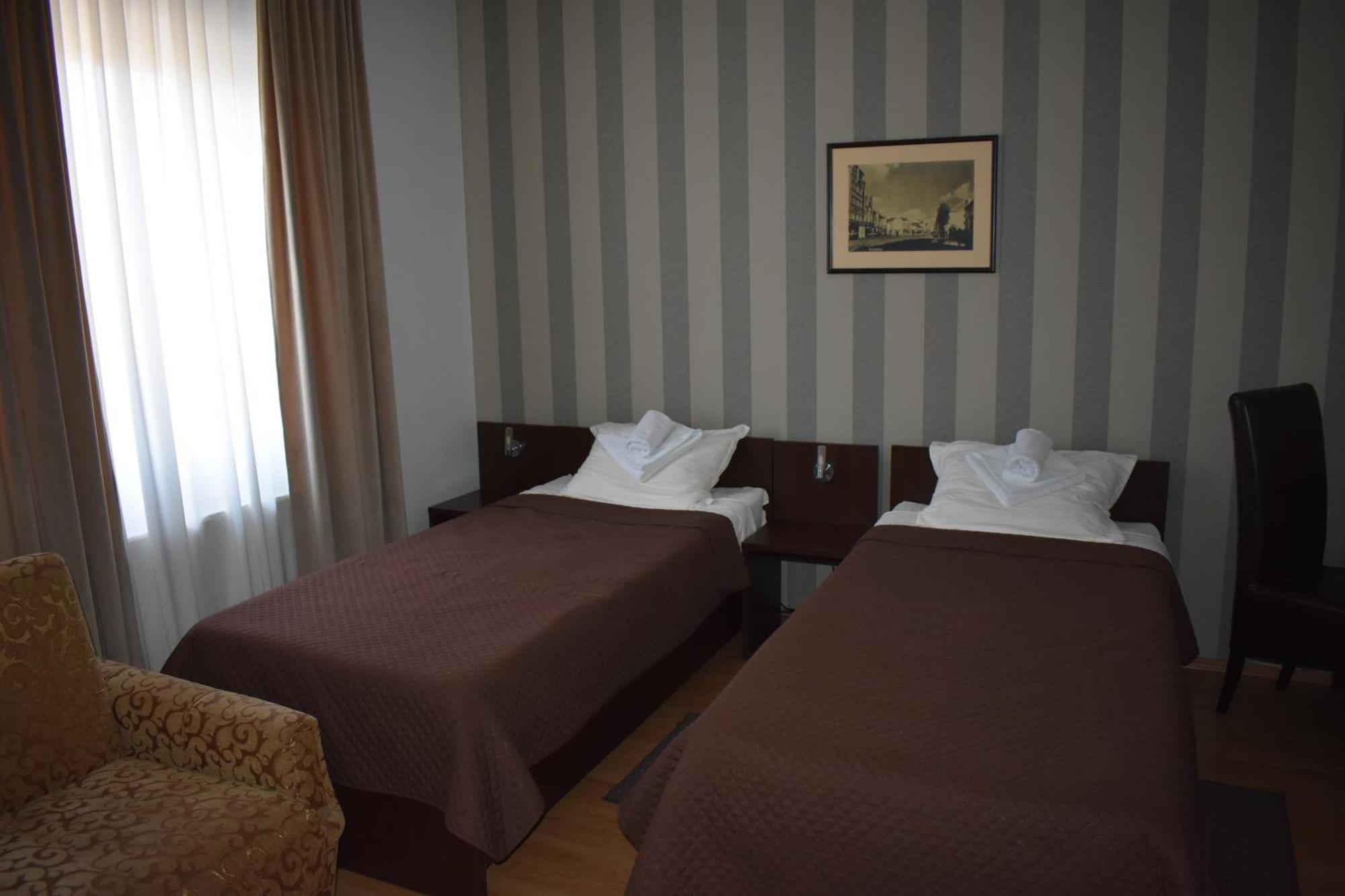 Garni Hotel Lion 야고디나 외부 사진